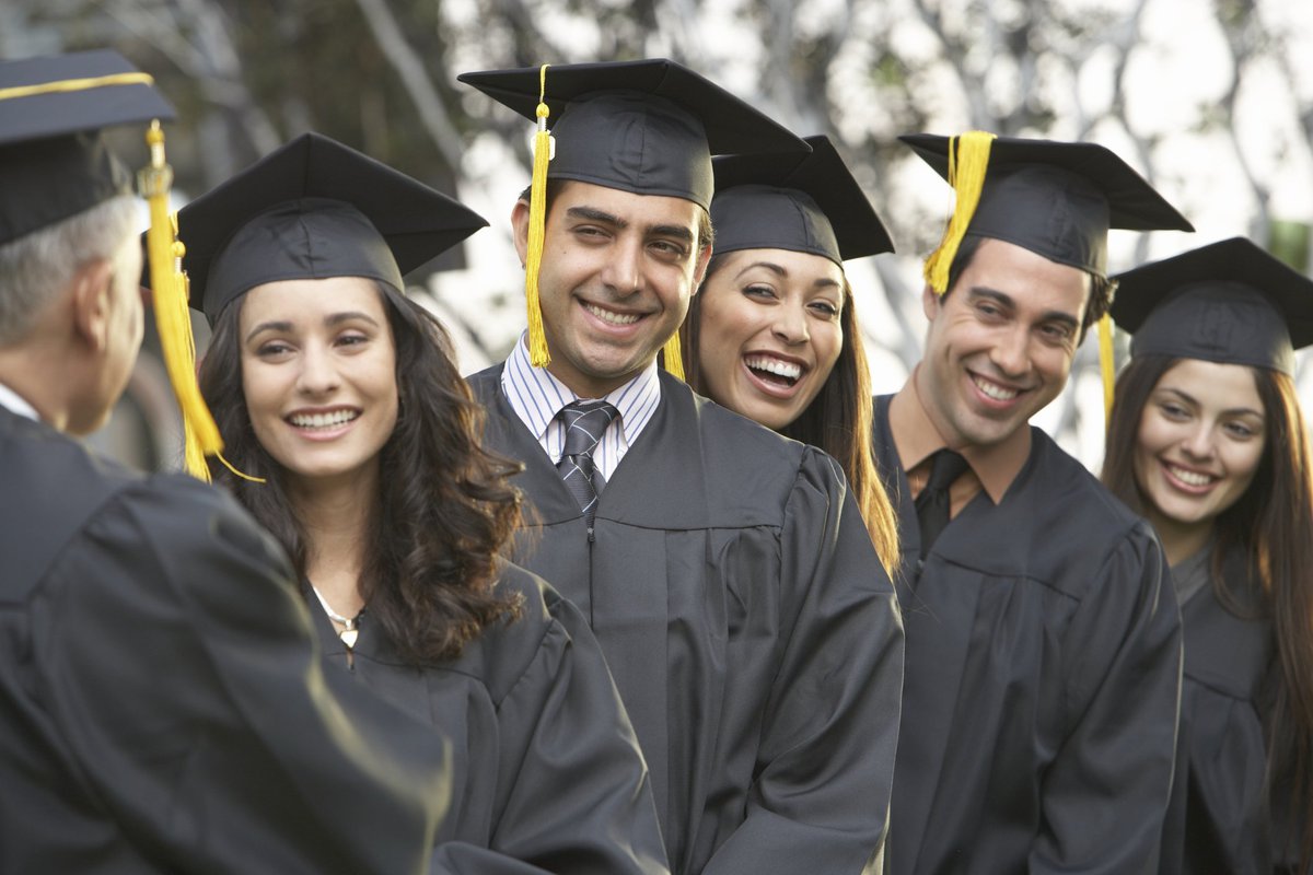 How to Build Credit as a New College Grad