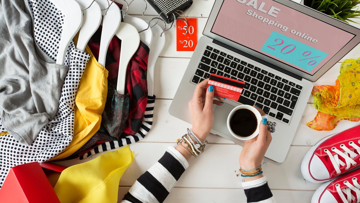 Earn 2% Back on Purchases: Best Cash Back Cards This Month, October 2026