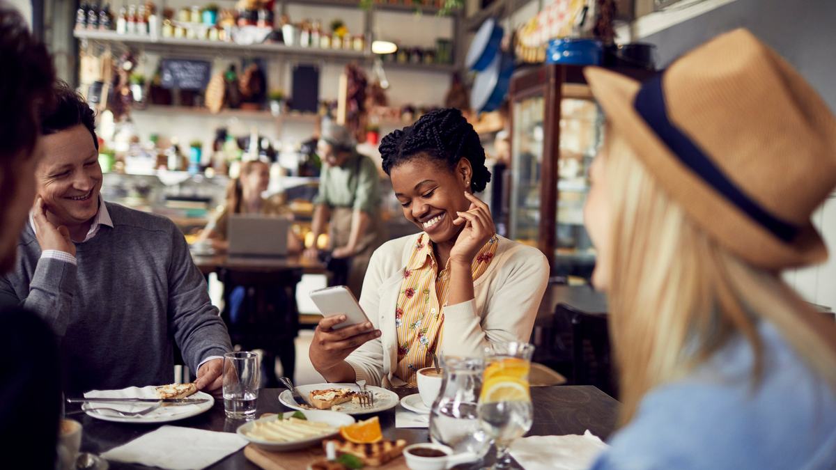 Save 3% on Dining and More: The Best No-Annual-Fee Cards This Month, July 2026