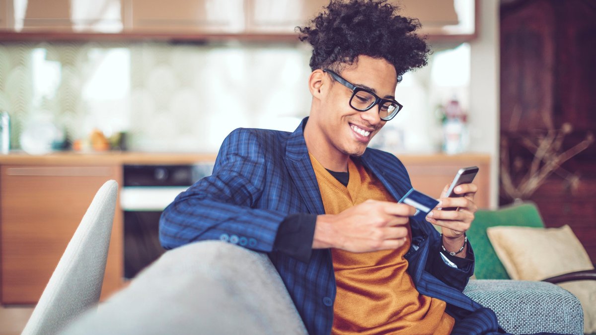 I Carry 5 Credit Cards. Here's the One I Reach for the Most