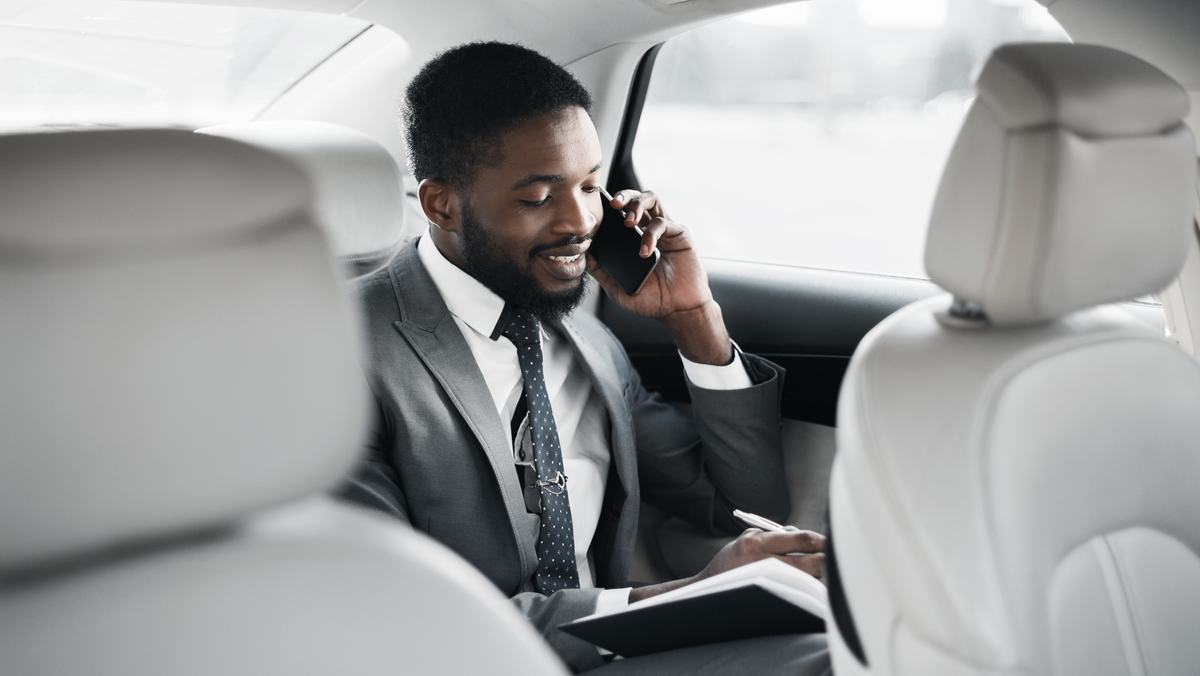 A $10K-a-Month Business Could Save $2,200 a Year With This Card