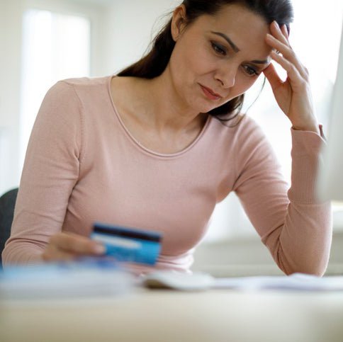 4 Credit Card Habits That Will Ruin Your Credit Score