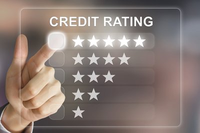 A screen reading Credit Rating with options of one to five stars with a finger pointing to five stars.