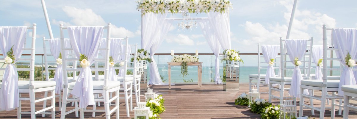 destination wedding venue overlooking ocean