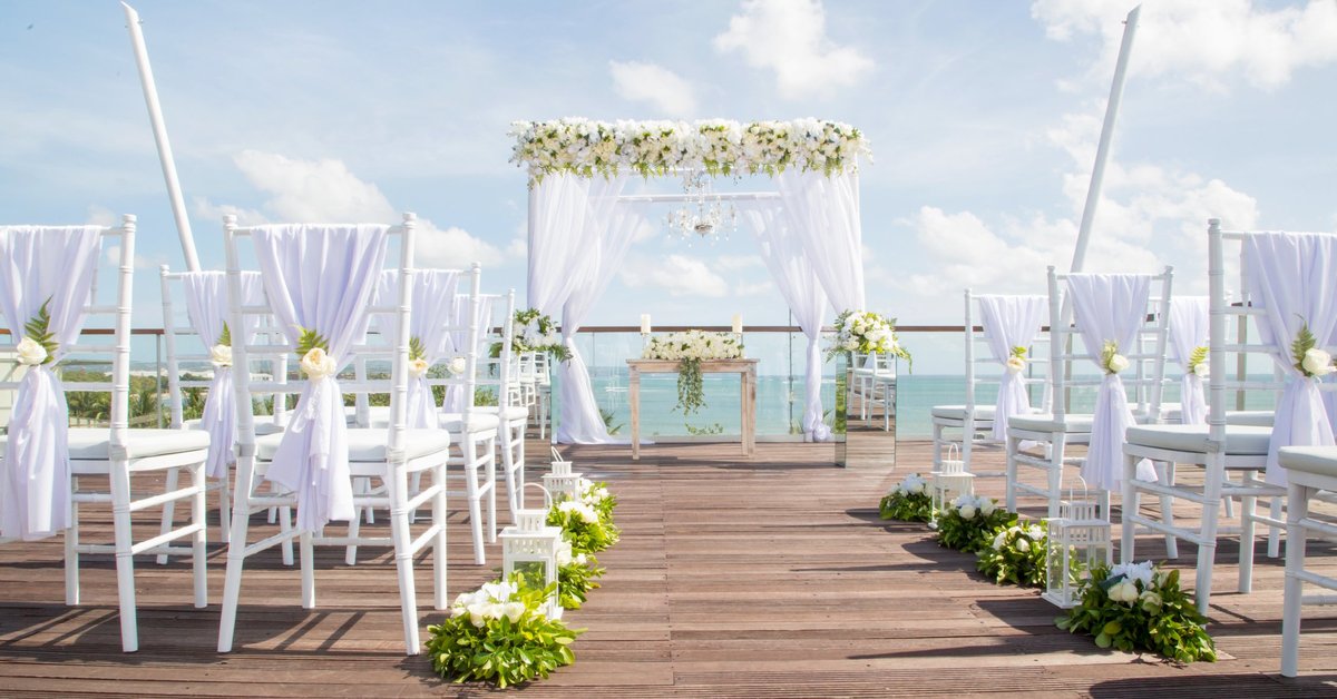 destination wedding venue overlooking ocean