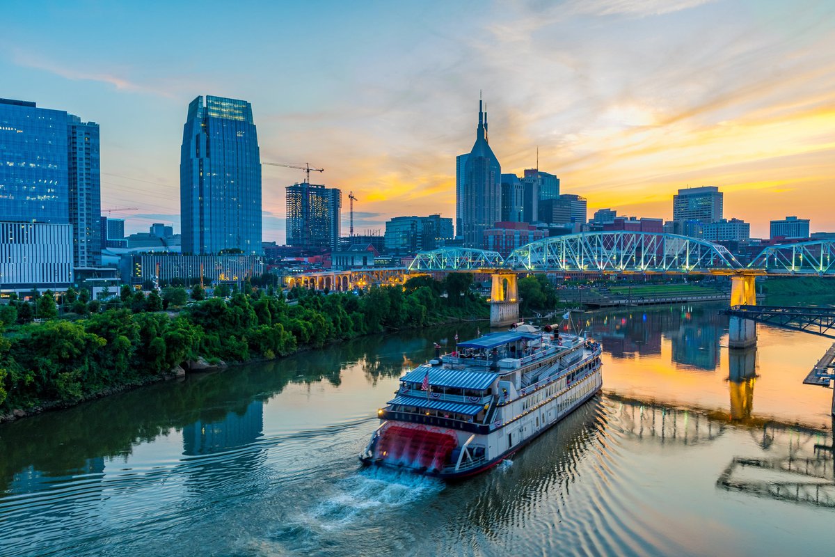 You Can Get $250 Off Airfare if You Travel to These Cities in Tennessee