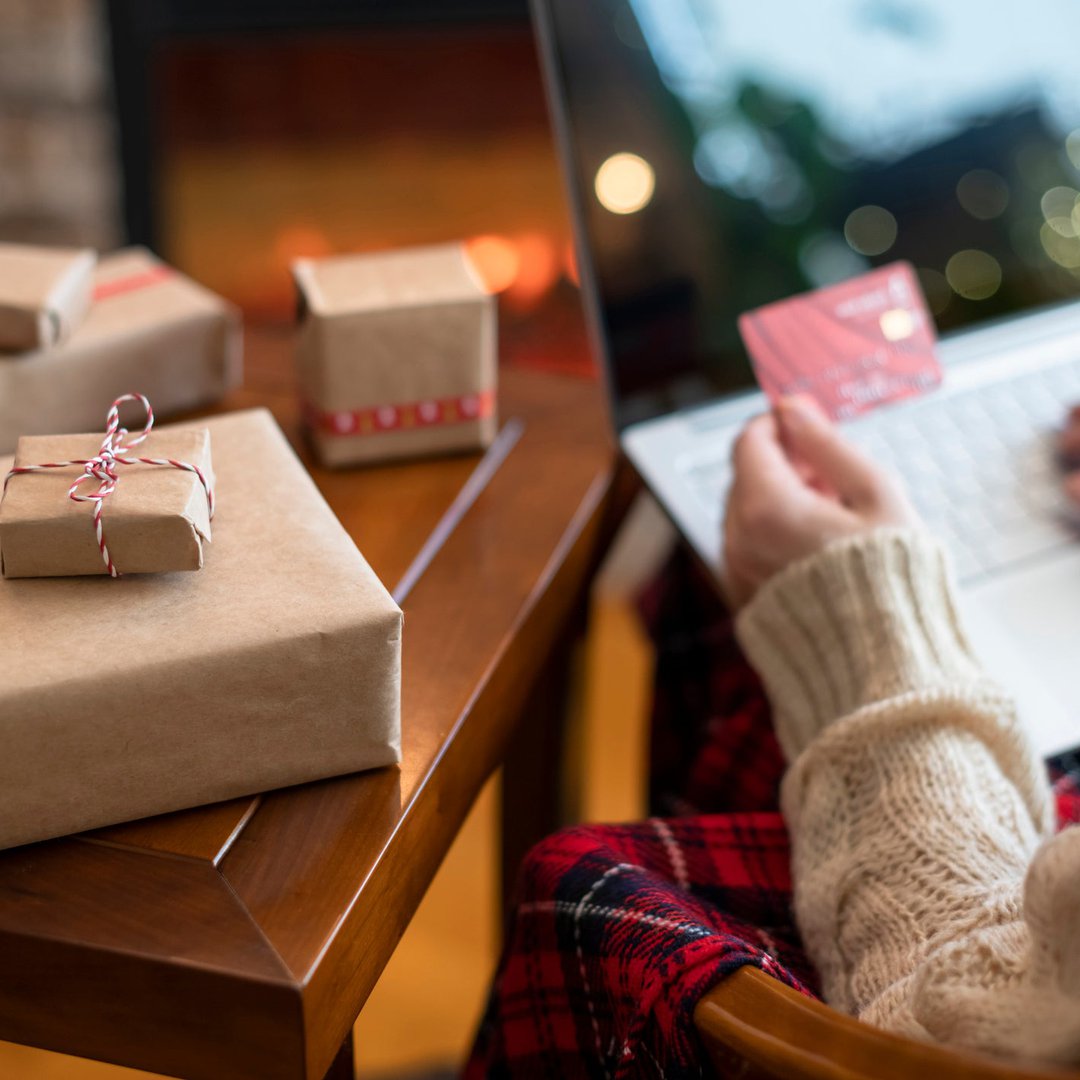 4 Credit Card Mistakes to Avoid During the Holidays