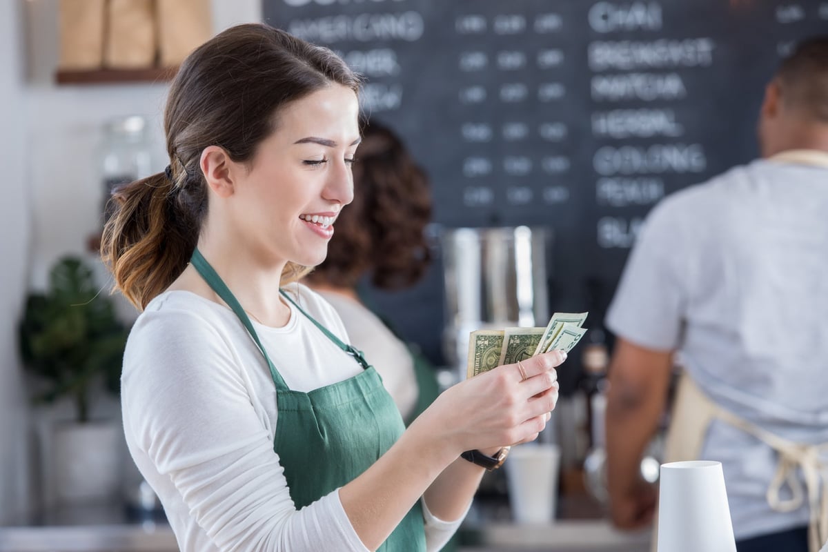 3 Creative Ways to Approach Tipping Without Overspending