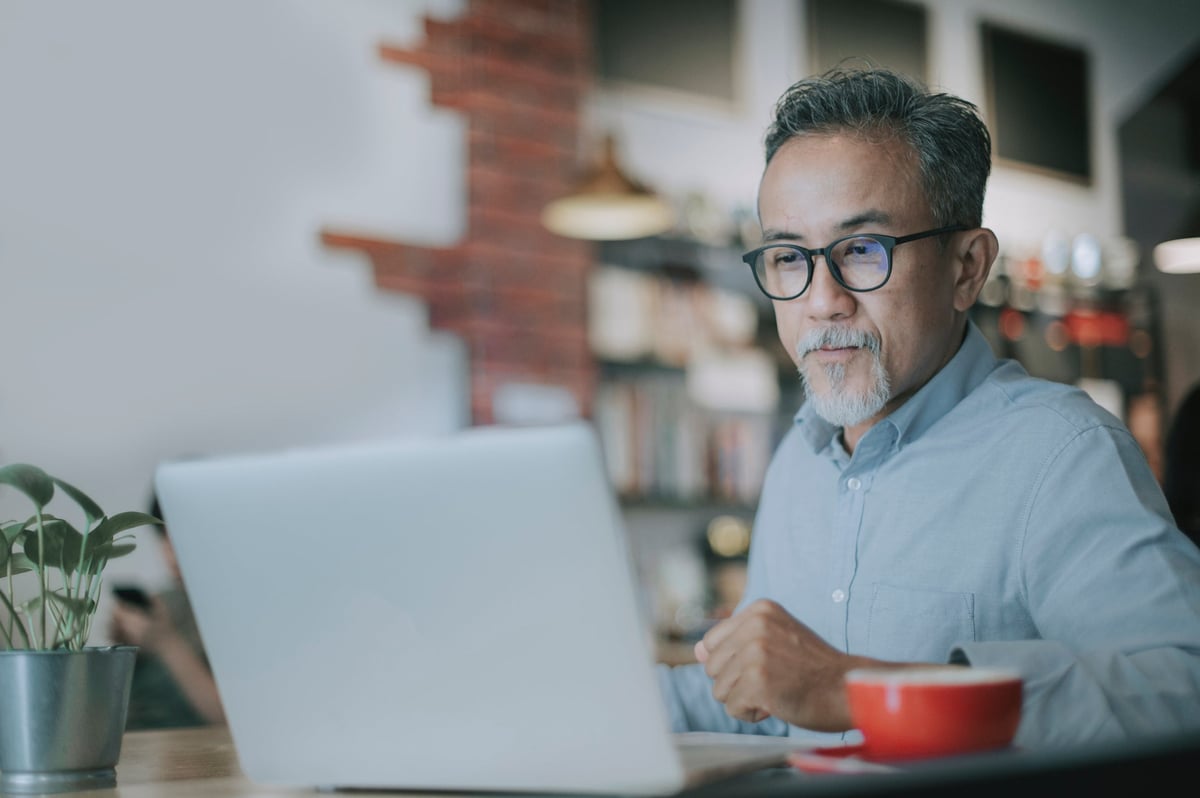 Suze Orman believes retirees should invest in CDs. Should I listen to her? Suze Orman believes retirees should invest in CDs. Should I listen to her?