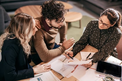 5 Quotes From Financial Gurus: The Smartest Ways to Use Your Savings