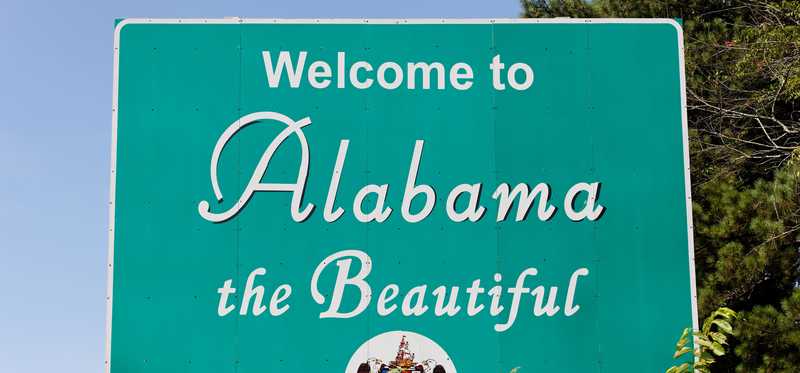 Welcome to Alabama sign.