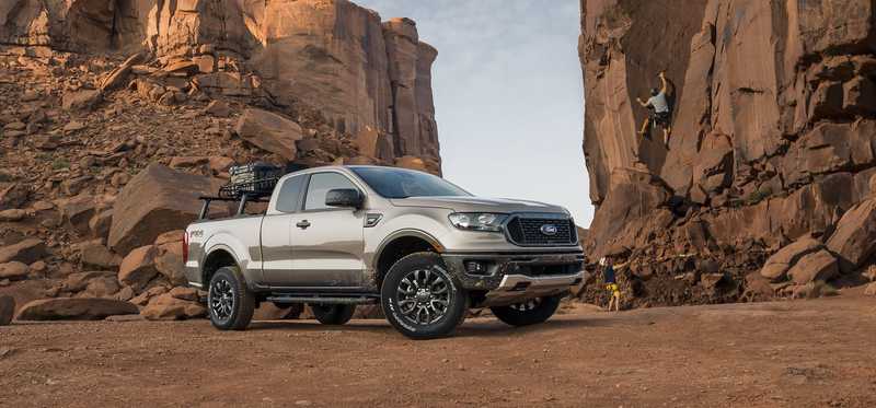 A silver 2019 Ford Ranger truck.