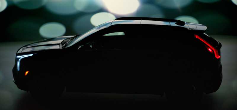 Silhouetted profile of 2019 Cadillac XT4