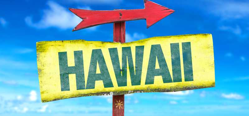 Sign with arrow that read Hawaii.