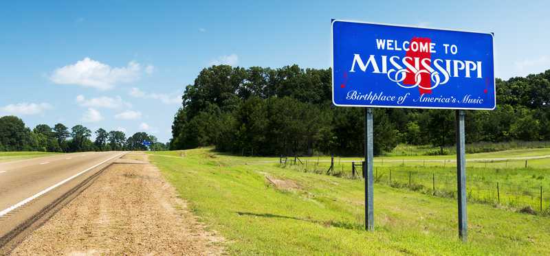 Welcome to Mississippi sign.