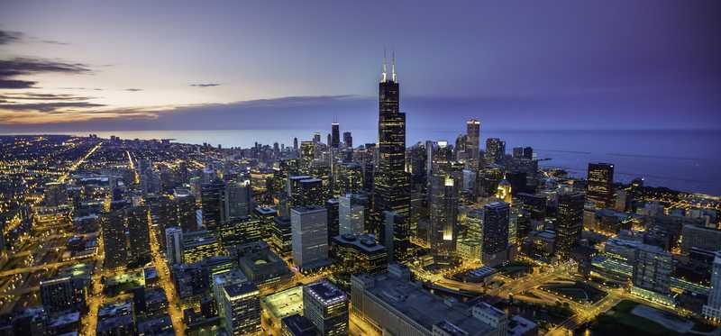 City of Chicago, Illinois', skyline at night.