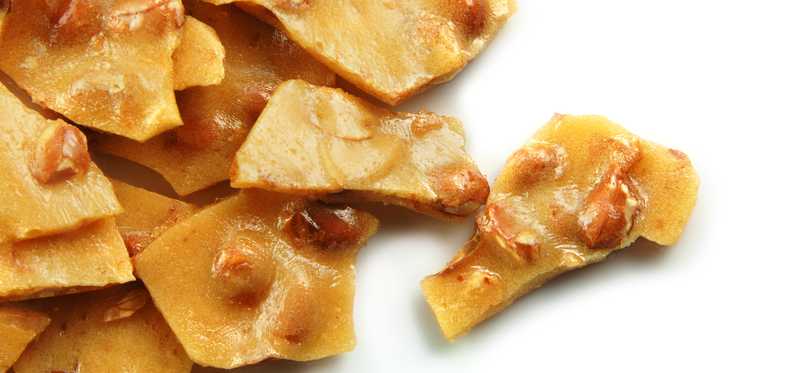 Peanut brittle pieces