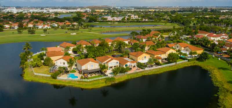 An aerial view of waterfront homes in Pembroke Pines, Florida.