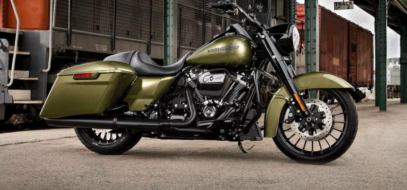Harley Road King Special.