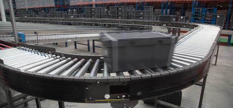 Conveyer belt in a warehouse.