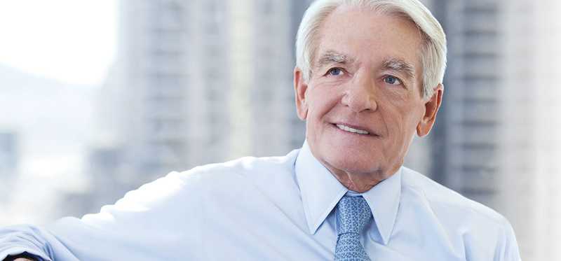 Charles Schwab headshot.