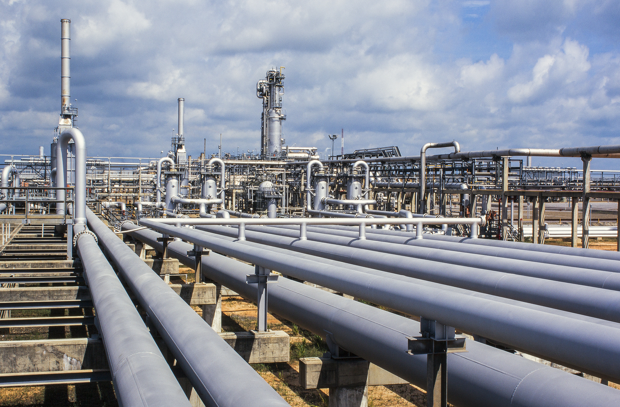 investing in natural gas pipelines