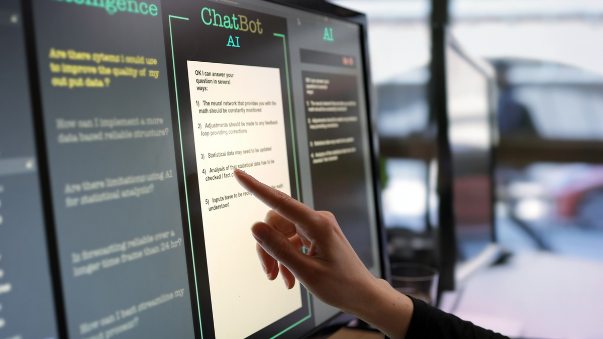 Someone using a Q&A app with AI providing answers Someone using an AI chatbot app to find answers.