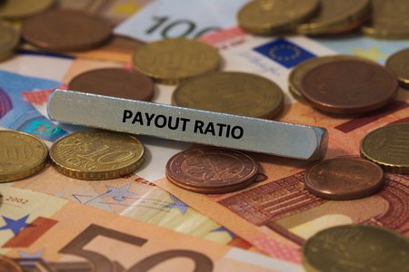payout ratio sign on money