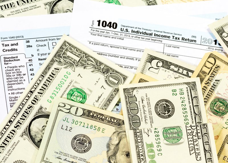 money-1040-dollars-GI.jpg