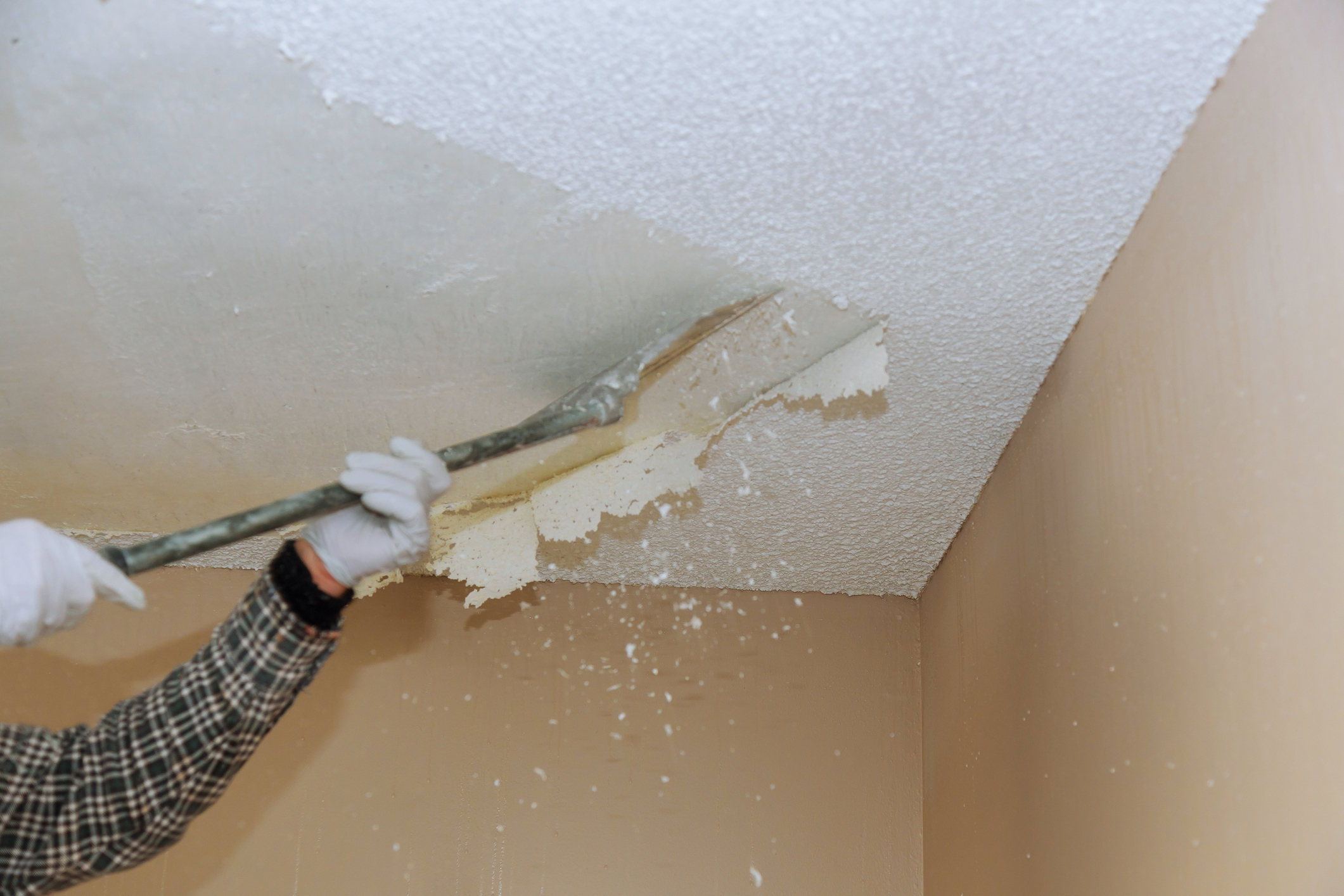 How To Paint A Popcorn Ceiling With A Roller Textured