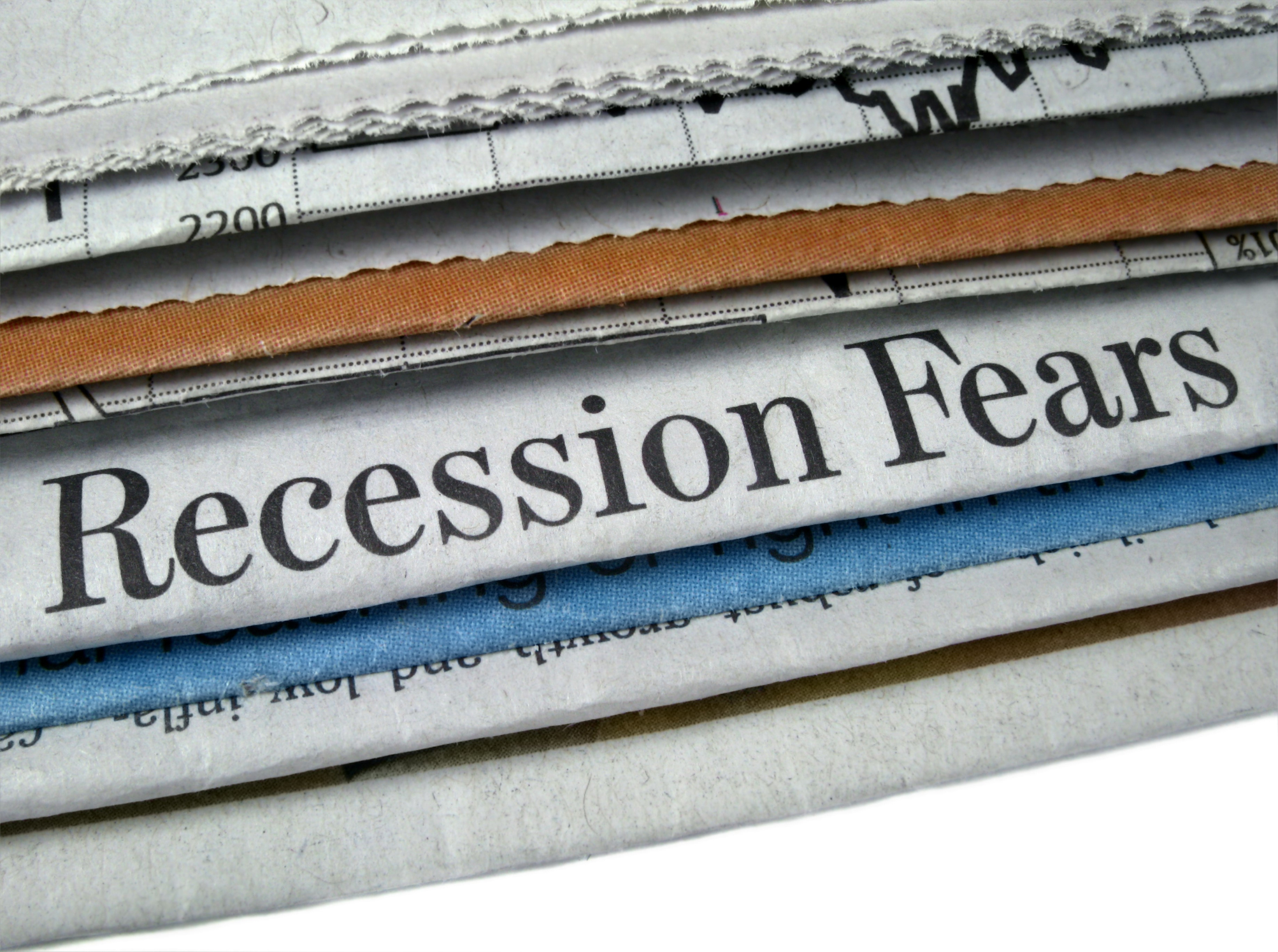 should i buy a house before a recession
